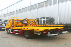 南汇区附近拖车救援搭电